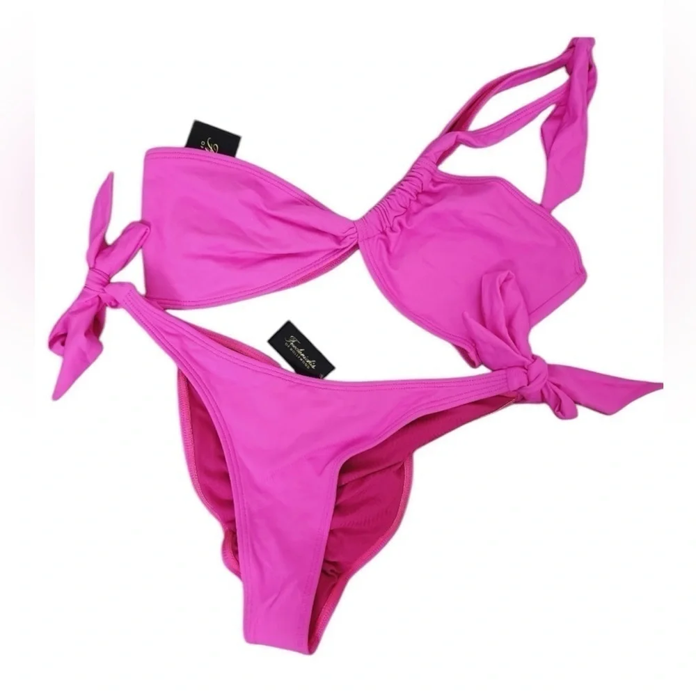 Frederick’s of Hollywood convertible 2 piece bikini